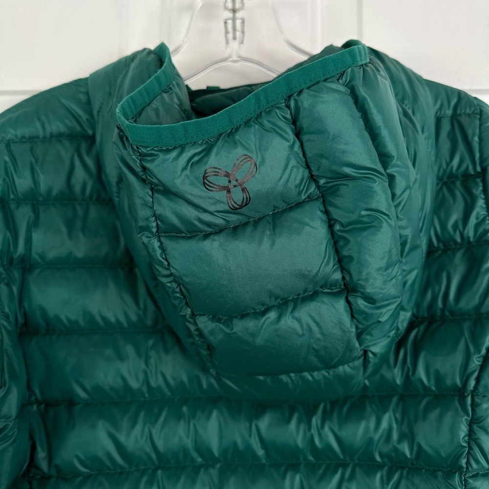 COPY - Aritzia Packable Down Puffer Jacket - Picture 3 of 11
